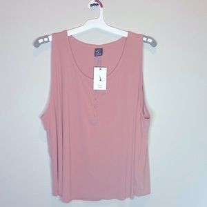 NIKE DRI - FIT Women yoga/fitness workout top